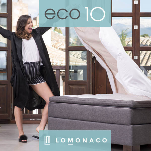 chica-destapando-colchón-lomonaco